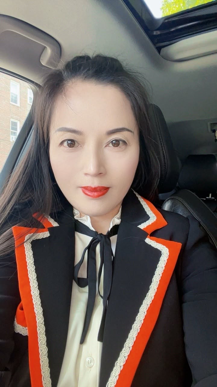 Esther Lin